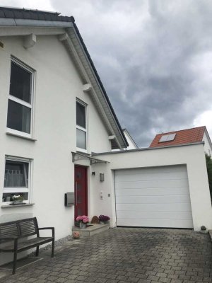 Großes und gepflegtes 6-Zimmer-Haus mit gehobener Innenausstattung in Ofterdingen