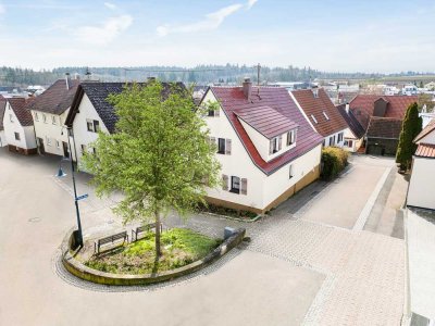 Sanierungsbedürftiges Haus mit viel Potenzial - in idyllischer Lage von Rutesheim OT Perouse
