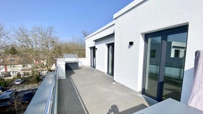 Traumhafte Penthouse-Wohnung mit großer Dachterrasse - befristet! Aufzug & TG-Stellplatz