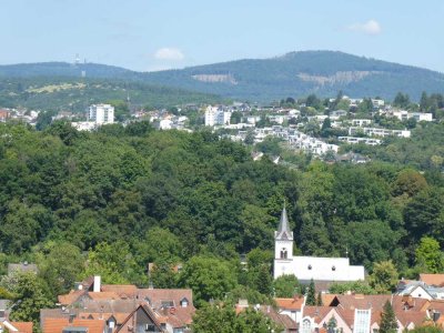 Helle, 3-Zi-Wo (72,64qm) mit Balkon, freiem Taunus-Blick, EBK, Tageslichtbad, Barrierefrei