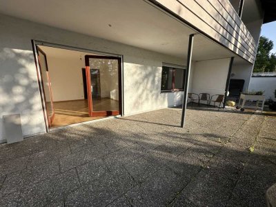 Helle 2-Zimmer Wohnung mit großer, sonniger Terrasse in Starnberg