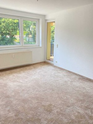 Schöne 2-Raum-Wohnung mit Balkon und Fahrstuhl