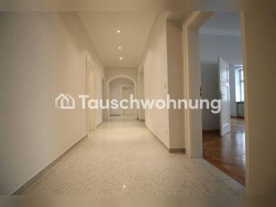 Tauschwohnung: Hochwertige 4,5 Zi.-Whg. Altbau mit Balkon gg. 3-3,5 Zi.
