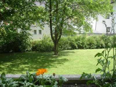 Schöne, teilmöblierte, südausgerichtete Wohnung in Gymnasiums- und Krankenhausnähe