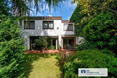 Großzügiges Doppelhaus mit Potenzial in begehrter Wohnlage