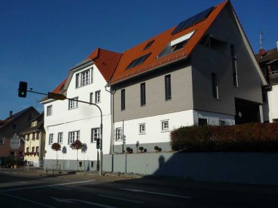 Stylische Dachgeschosswohnung mit See- und Alpenblick