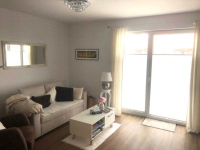 Barrierefreie, neuwertige 2-Zimmer-Erdgeschosswohnung mit geh. Innenausstattung mit EBK