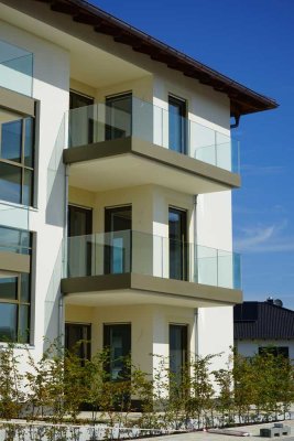 Exklusive 2,5 Zimmer Wohnung mit Terrasse und zusätzlichem Apartment im  UG