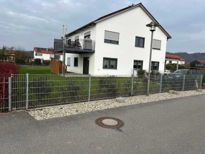 Zweitbezug! 3 Zimmer Wohnung im EG! Effizienzhaus KfW 40Plus