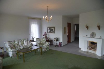 Vielseitig nutzbare 4-Zimmer-Wohnung mit Balkon und Stellplatz in Koblenz