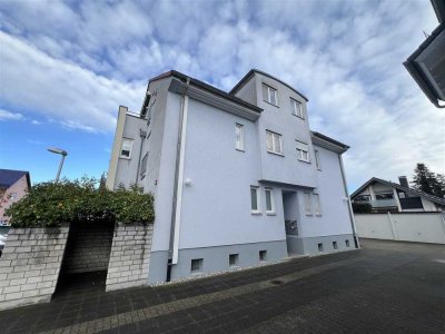 Superschöne 2 ZKB-Wohnung mit Balkon + Stellplatz in modernisiertem 6-Fam.-Haus in KA-Neureut!