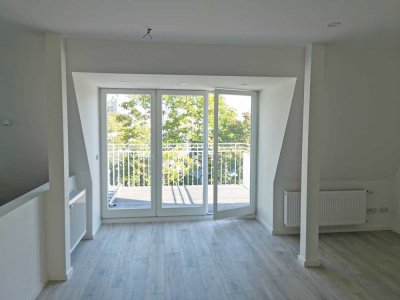 Elegante 5-Zimmer Maisonette-Wohnung mit Balkon in Berlin-Steglitz