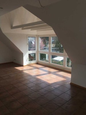 Toller Blick über Köln - 2 Zimmer Dachgeschoss in Bensberg