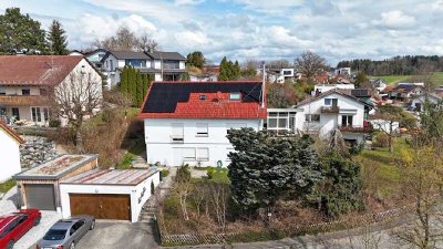 INTERESSANTES 3-FAMILIENHAUS IN GEWACHSENEM WOHNGEBIET VON VOGT