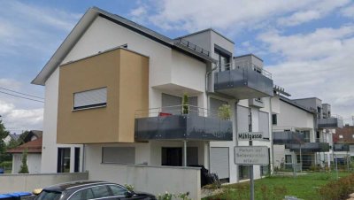 Stilvolle, neuwertige 4-Zimmer-Dachgeschosswohnung mit 2 Balkone und hochwertiger Küche