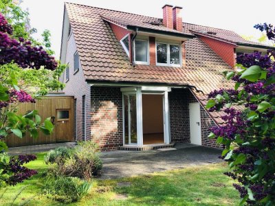 Vollständig renoviertes 5-Zimmer-Haus mit EBK in Kleinmachnow