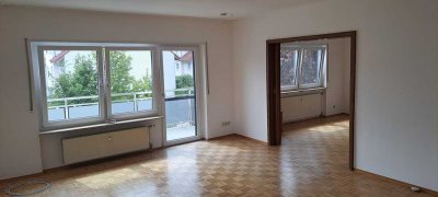Neu renovierte 3,5-Raum-Wohnung mit Balkon und Einbauküche in Leimen