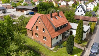Arbeiten & Wohnen unter einem Dach,  mit großzügigem Areal für Fuhrpark, Werkstatt und Lager