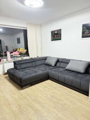 Lichtdurchflutete 2-Zimmer-Wohnung mit Loggia