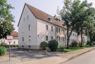 Familienfreundliche 4-Zimmer-Wohnung in der City // 1.OG links