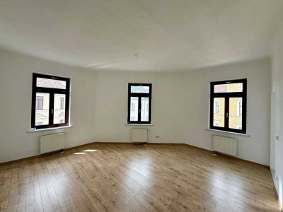 Helle Eck-Altbauwohnung in Kleinzschocher – sofort einziehen und wohlfühlen