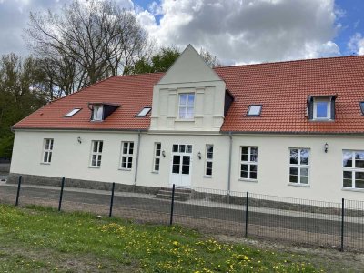 3-Raum Maisonette Wohnung mit Terrasse im Gutshaus Kummerow