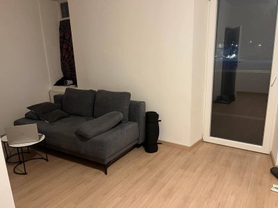 Neu sanierte Wohnung mit Balkon