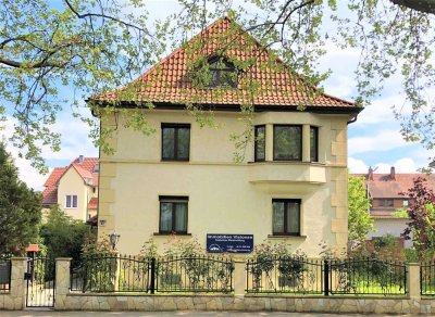 Stilvolle Stadtvilla mit Charme, Raum und Geschichte - großzügiges Wohnen in zentraler Lage