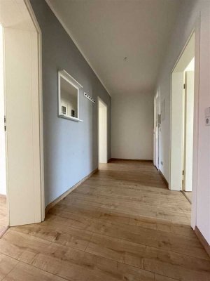 2 Zimmerwohnung mit Balkon & Einbauküche