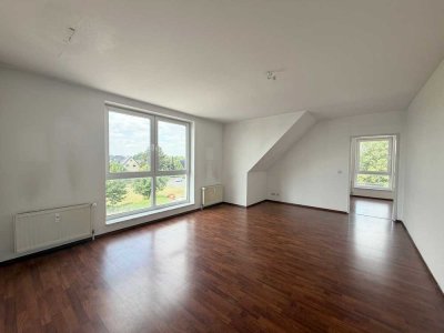 Gemütlich wohnen in Liebertwolkwitz: 2-Zimmer-Dachgeschosswohnung mit Balkon