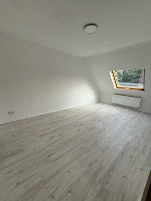 Erstbezug nach Sanierung: ansprechende 2-Zimmer-Wohnung ,mit gehobener Innenausstattung in Andernach