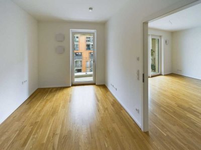 Moderne + helle 2-Zimmer Wohnung perfekt für Young Professionals | MaryAnn Dresden