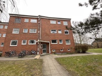 3 Zimmer-Wohnung im Hochparterre mit Balkon und Tageslichtbad mit Wanne
