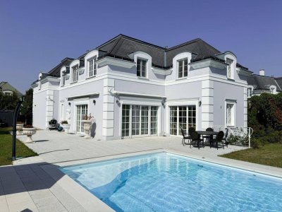 POOL VILLA mit großem Grundstück, Whirpool &amp; Sauna im FONTANA Golfresort!!!
