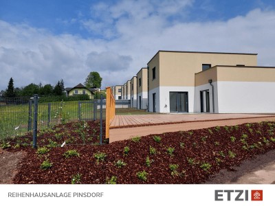 LETZTES Reihenhaus in Pinsdorf! JETZT EINZIEHEN in Haus 8 – NEUER PREIS schlüsselfertig € 450.000,- *DIREKT BEIM BAUTRÄGER
