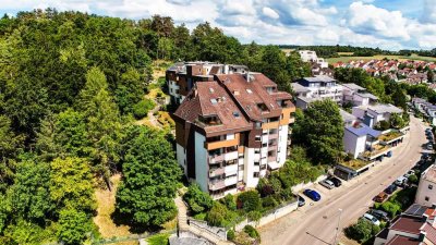 OFFENE BESICHTIGUNG 01.08. - Großzügige 3,5-Zimmer-Wohnung mit Blick über Weil der Stadt