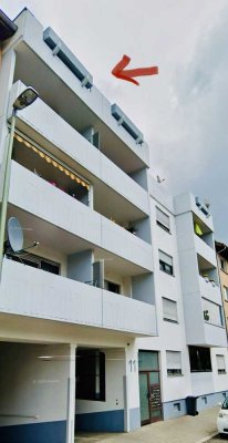 Exklusives Penthouse mit 3,5 Zimmern und Balkon in Pforzheim Oststadt