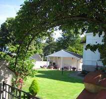 � Schöner Bungalow mit ELW und Gartenpool in absoluter Bestlage