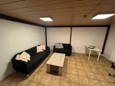 Geschmackvolle, sanierte 2-Raum-Wohnung mit gehobener Innenausstattung in Weiterstadt