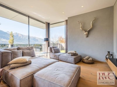 Panoramablick und moderne Architektur – Weitblick und Möglichkeit der touristischen Vermietung