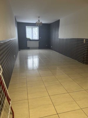 Zentral gelegene 2- Zimmer- Wohnung (63qm) in Lamboy