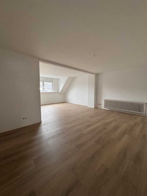 Erstbezug nach Sanierung: Helle 2-Zimmer-Wohnung in Aufderhöhe