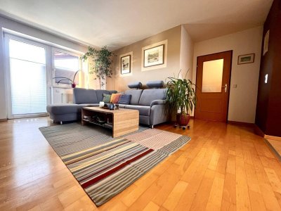 Thalgau: Charmante 4-Zimmer-Wohnung mit zwei Balkonen und ausbaufähigem Dachboden