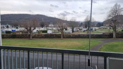 Modernisierte 1-Zimmer-Wohnung mit Balkon in Bad Hönningen – Firmenanmietung möglich