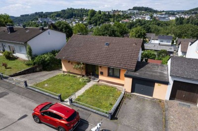 *** Einfamilienhaus in bevorzugter Wohnlage mit Ausblick...
