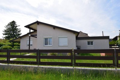 Attraktives Einfamilienhaus in Sollenau am Tulpenweg – Modernisiert, gemütlich, ideal für Singles und Paare