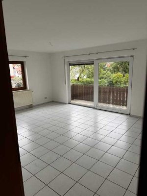 Helle 3-Zimmer Wohnung mit Balkon in Grosselfingen
