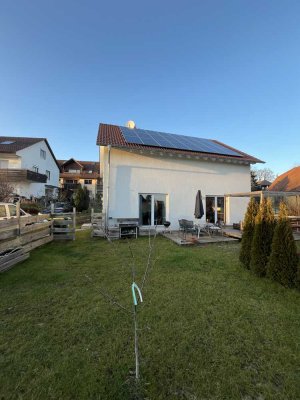 Modernes Einfamilienhaus mit Garten Energieeffizienzklasse A+ Wärmepumpe & Photovoltaik