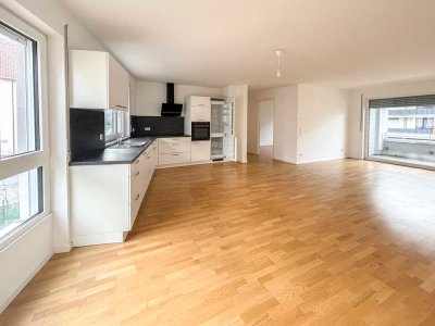 Familienfreundliche 4-Zimmer Wohnung mit Loggia