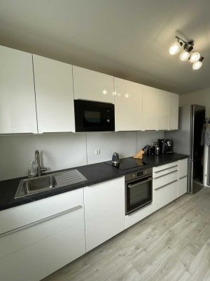 Helle & renovierte 2-Zimmer-Wohnung mit Balkon